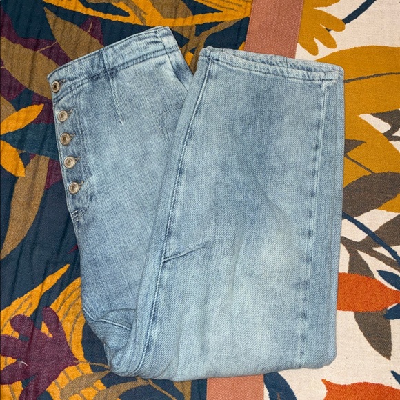 We The Free Osaka mid rise barrel, 
Light wash, size 25 NWOT - Picture 6 of 9